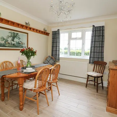 Дом отдыха 2 Crosslands *