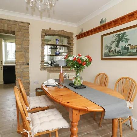 2 Crosslands Йорк